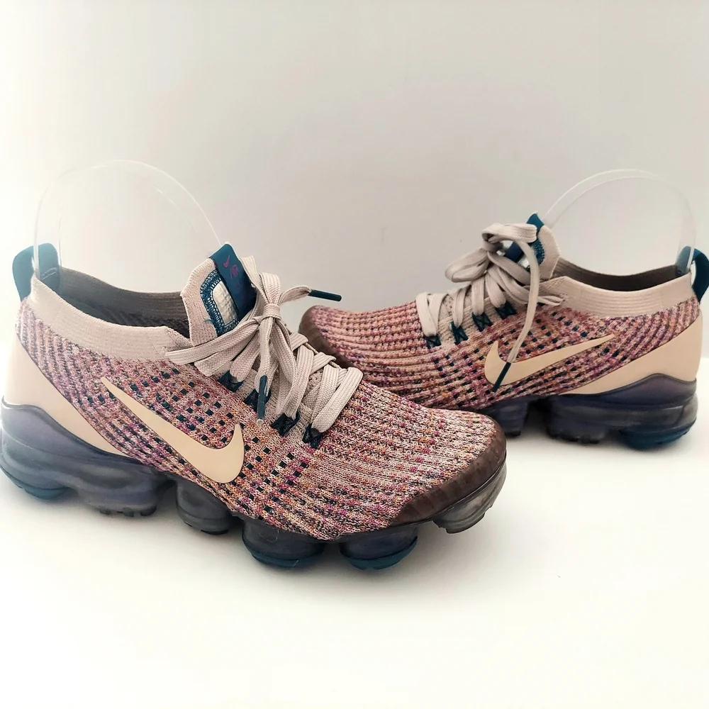 Nike Women’s Beige/Pink Flyknit 3 VaporMax In Desert Sand Vivid Purple Size 7